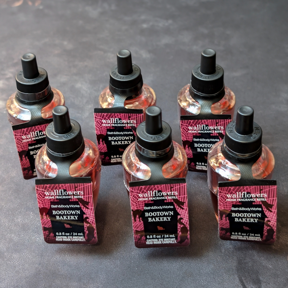 Bath & Body Works Wallflowers Refill — Bootown Bakery (Set of 6)